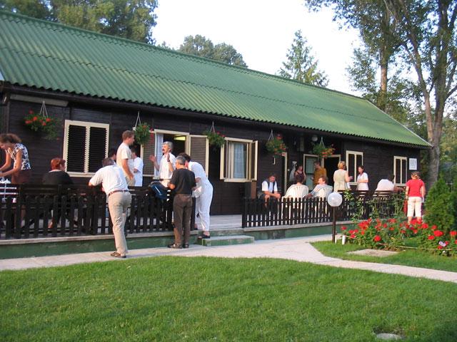 Galaktika Nap 2004